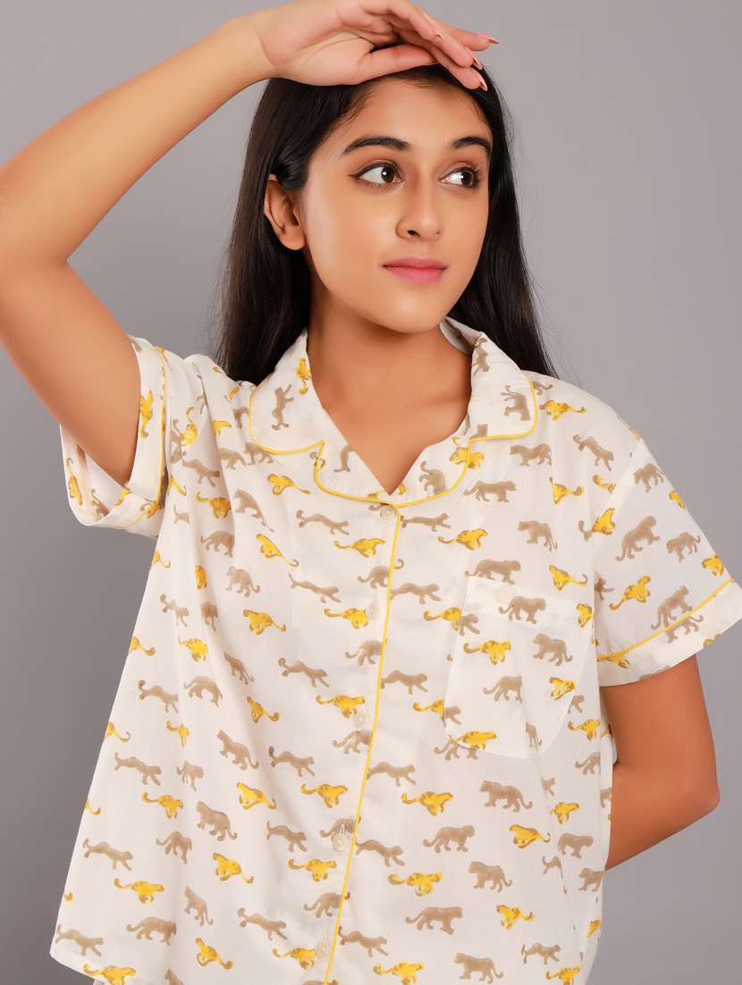 shirt collar printed nightwear pajama set  - 18322393 -  Standard Image - 3