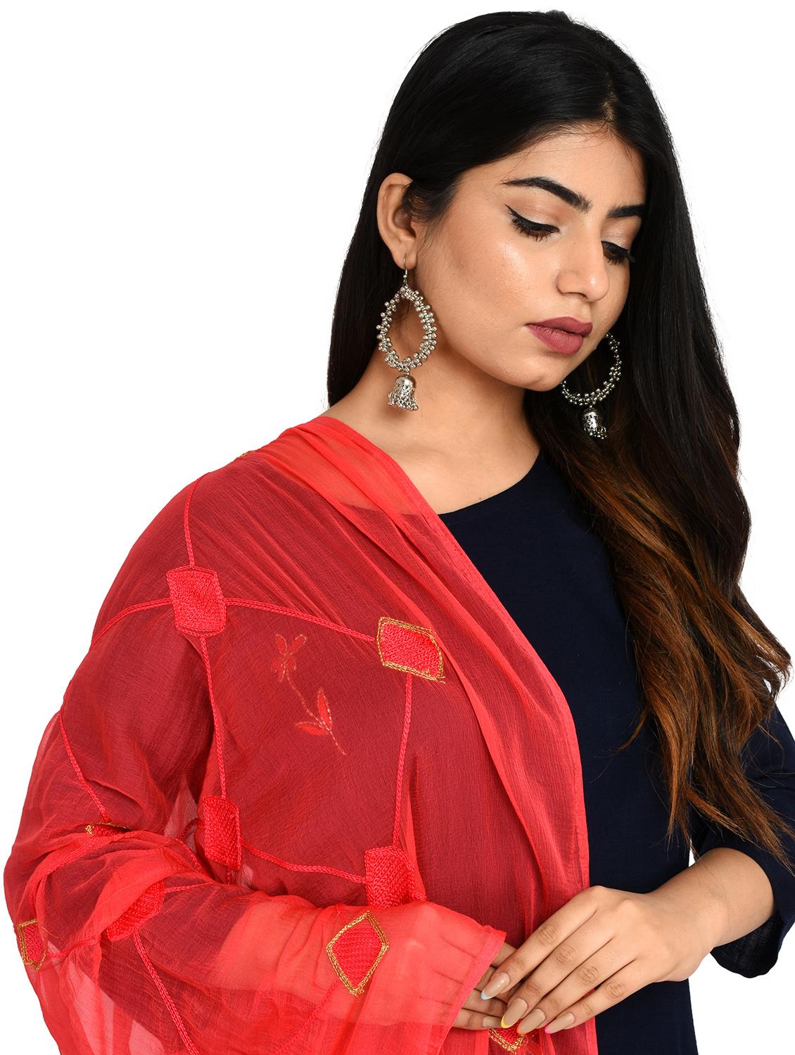 red embroidered dupatta - 18324684 - Standard Image - 3