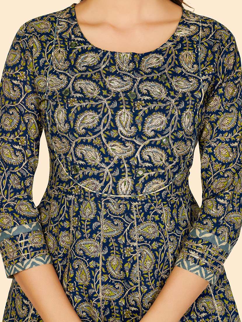 blue cotton suit  set - 18325421 -  Standard Image - 3