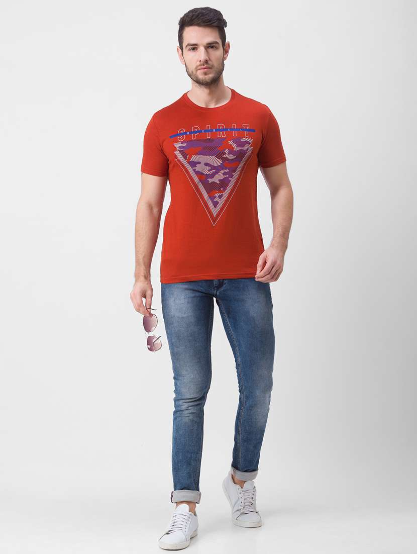 red chest print t-shirt - 18326077 - Standard Image - 3