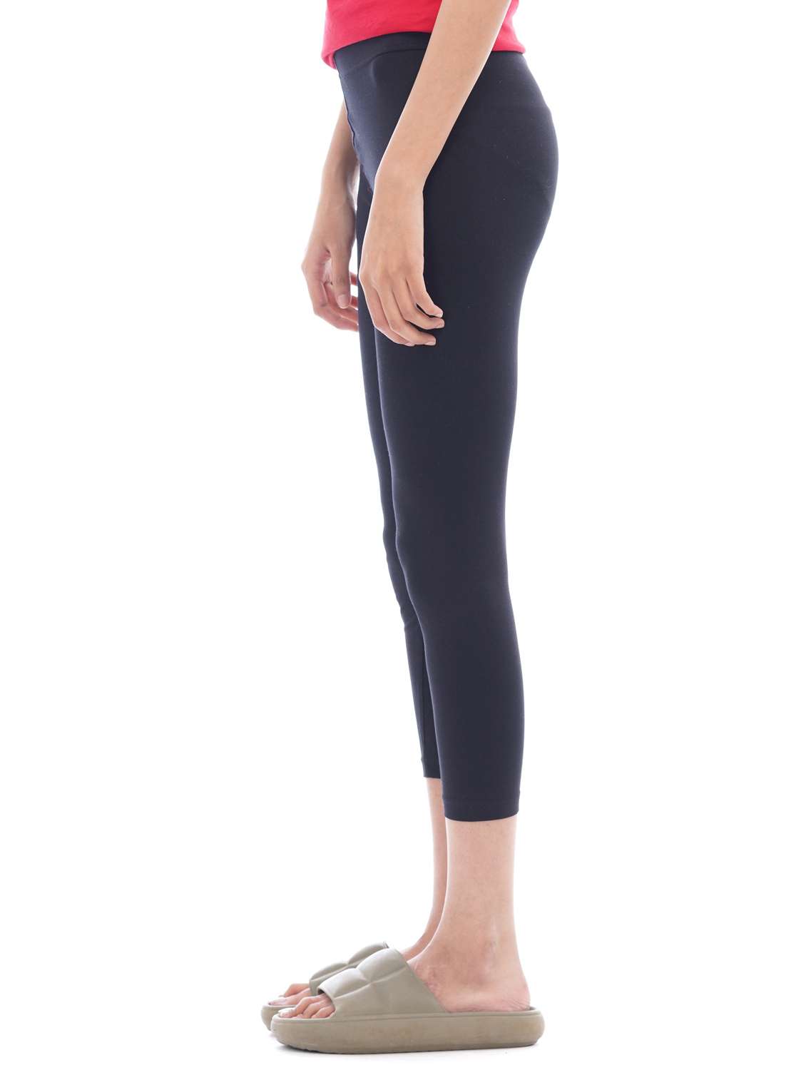 Buy online Mid Rise Solid Capri from 