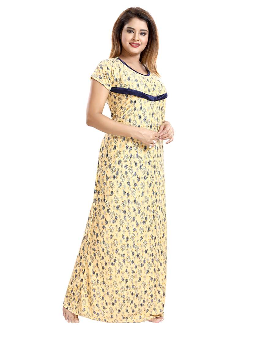 yellow satin maternity wear - 18330197 -  Standard Image - 3