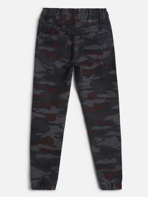 grey camouflaged track wear - 18333831 -  Standard Image - 0