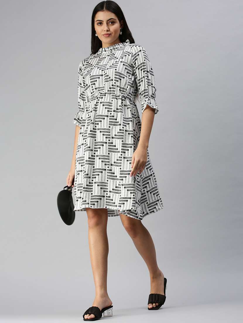 women's paisley dress - 18337293 - Standard Image - 3