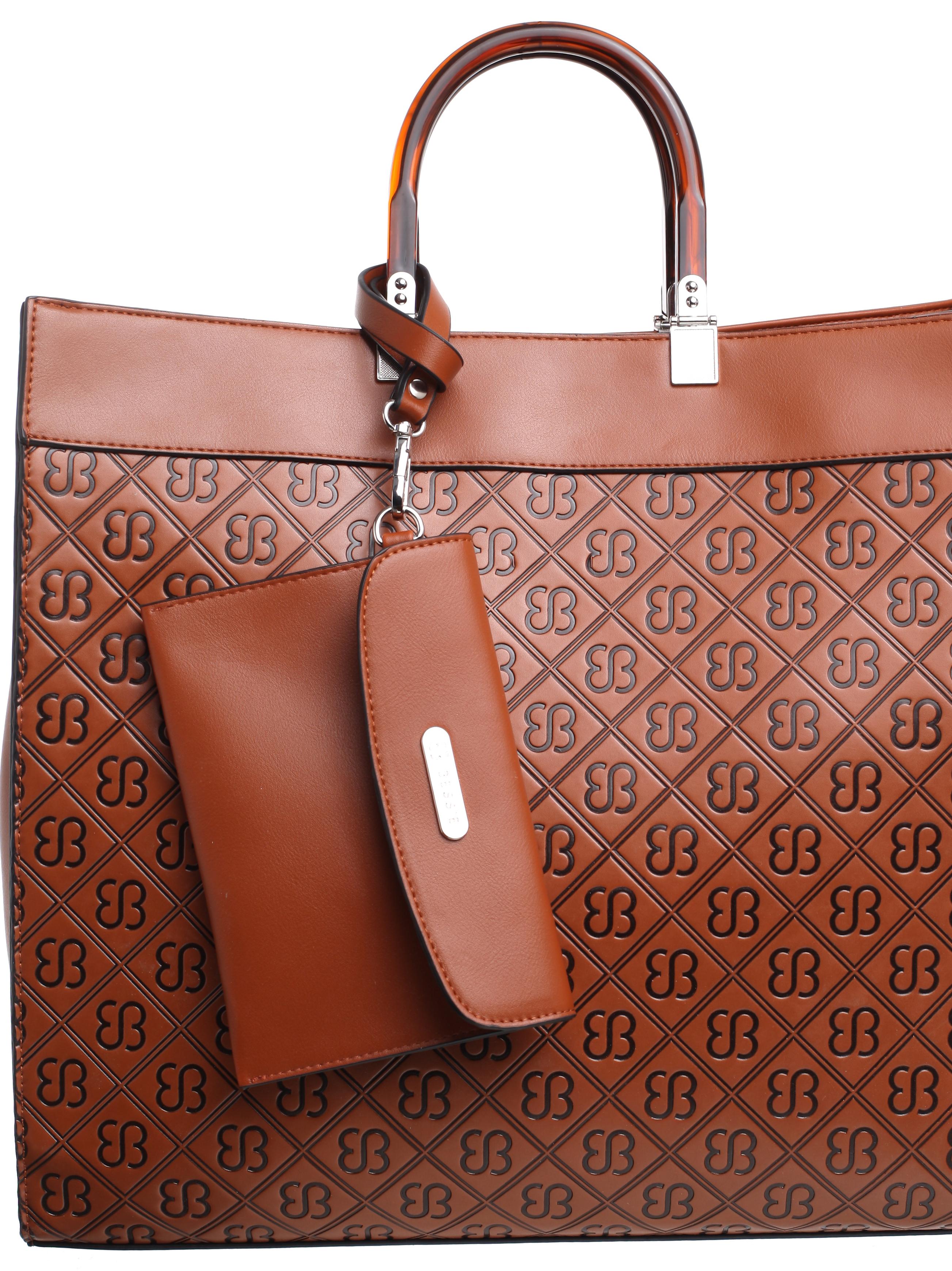 feature: big size tote | shorts  - 18338286 -  Zoom Image - 0