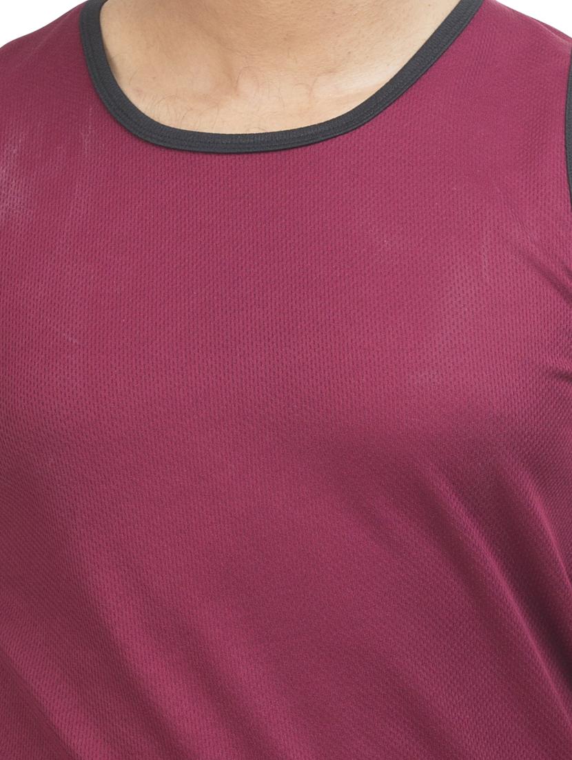 magenta solid t-shirt - 18338347 - Standard Image - 3