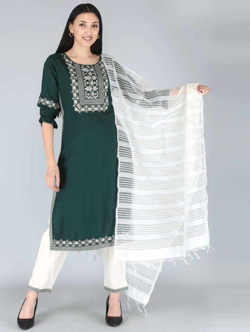 embroidered suit set 
