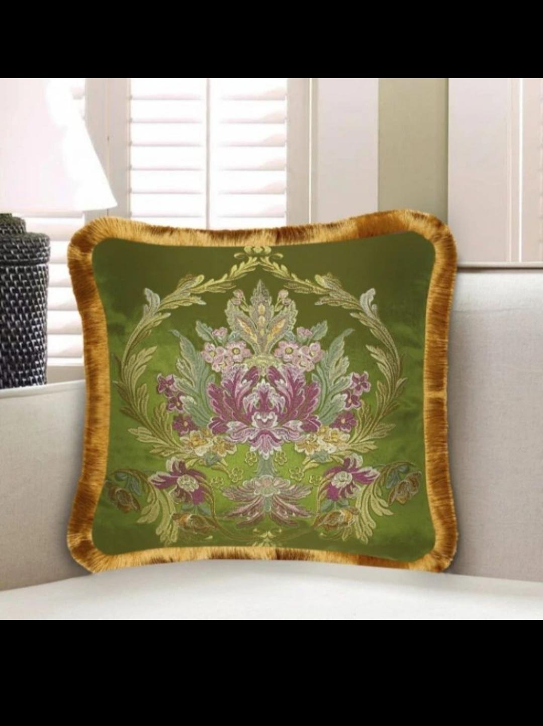 sofa pillow - 18342679 - Zoom Image - 0