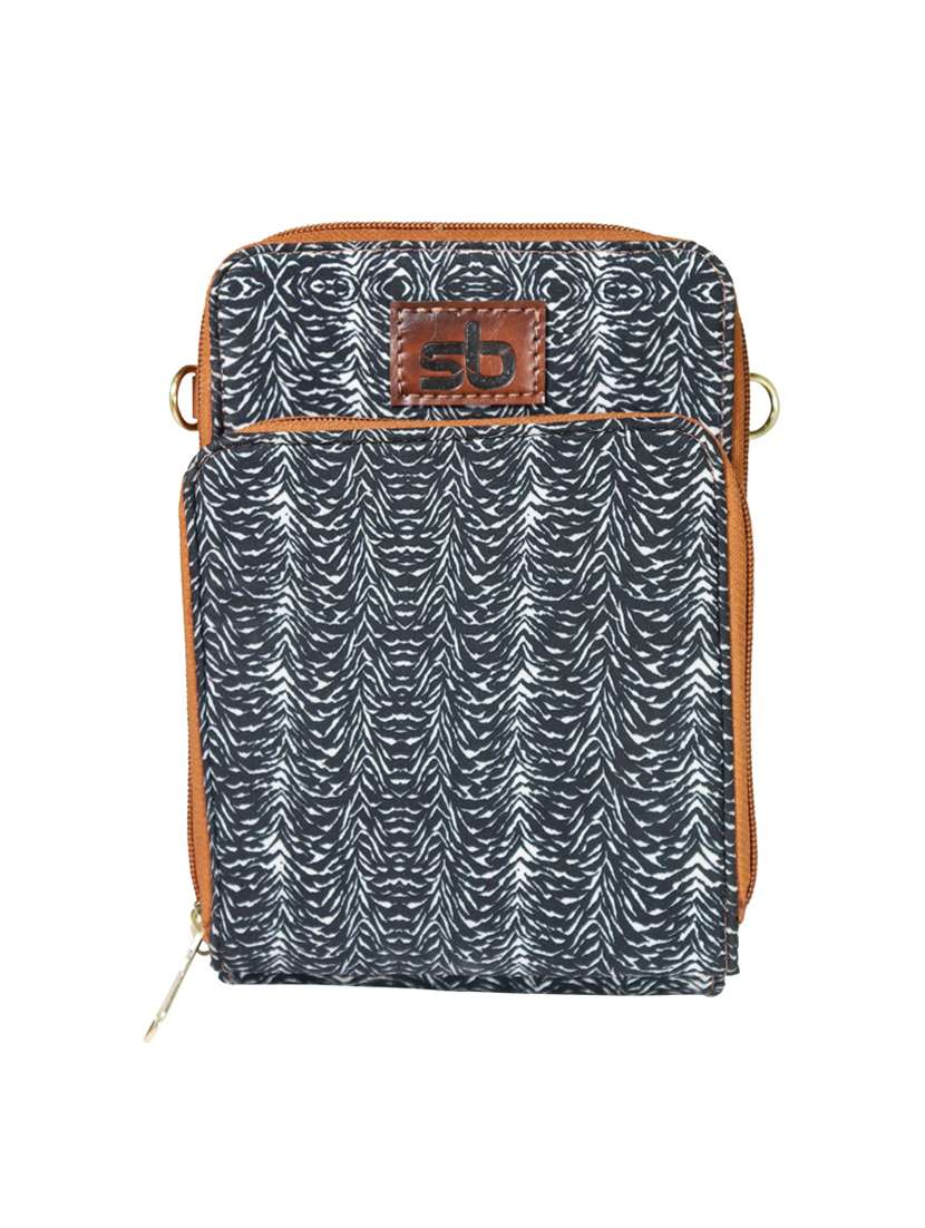 black printed regular sling bag