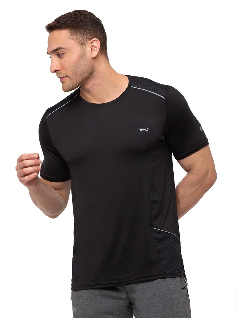 black solid t-shirt - 18349157 - Zoom Image - 0