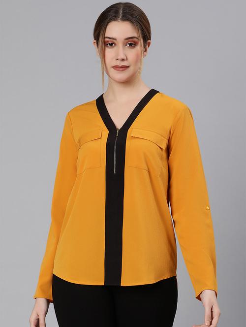v-neck contrast detail top - 18354446 - Standard Image - 0