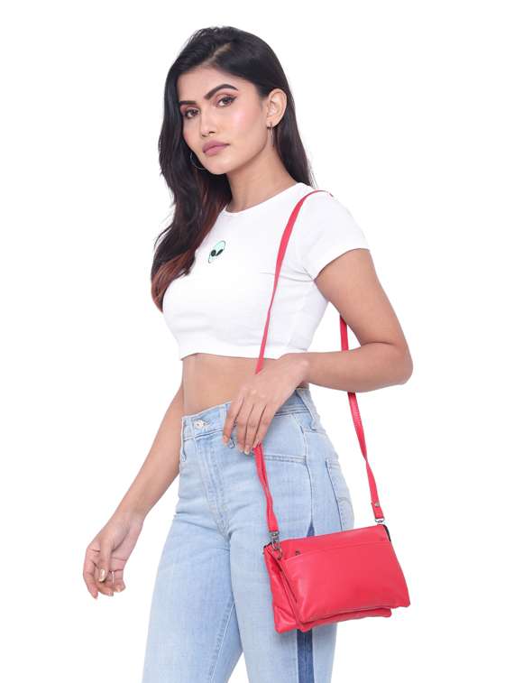 red solid regular sling bag - 18355936 -  Standard Image - 5