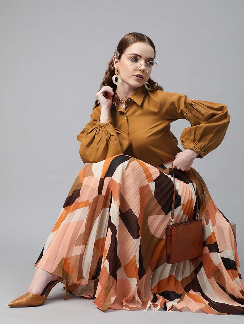 long sleeved solid regular shirt - 18363480 - Standard Image - 3