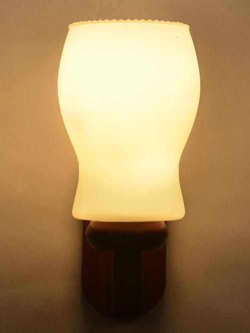 sconce decorative wall lamp() - 18365253 -  Standard Image - 0