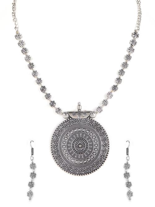 silver plated spherical jewellery set with ring and nosepin - 18373354 -  Standard Image - 0