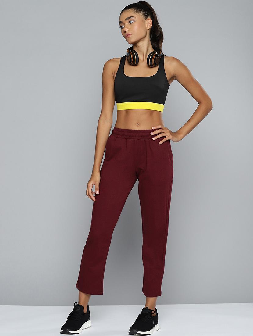 round neck solid sports bra - 18387661 - Standard Image - 3