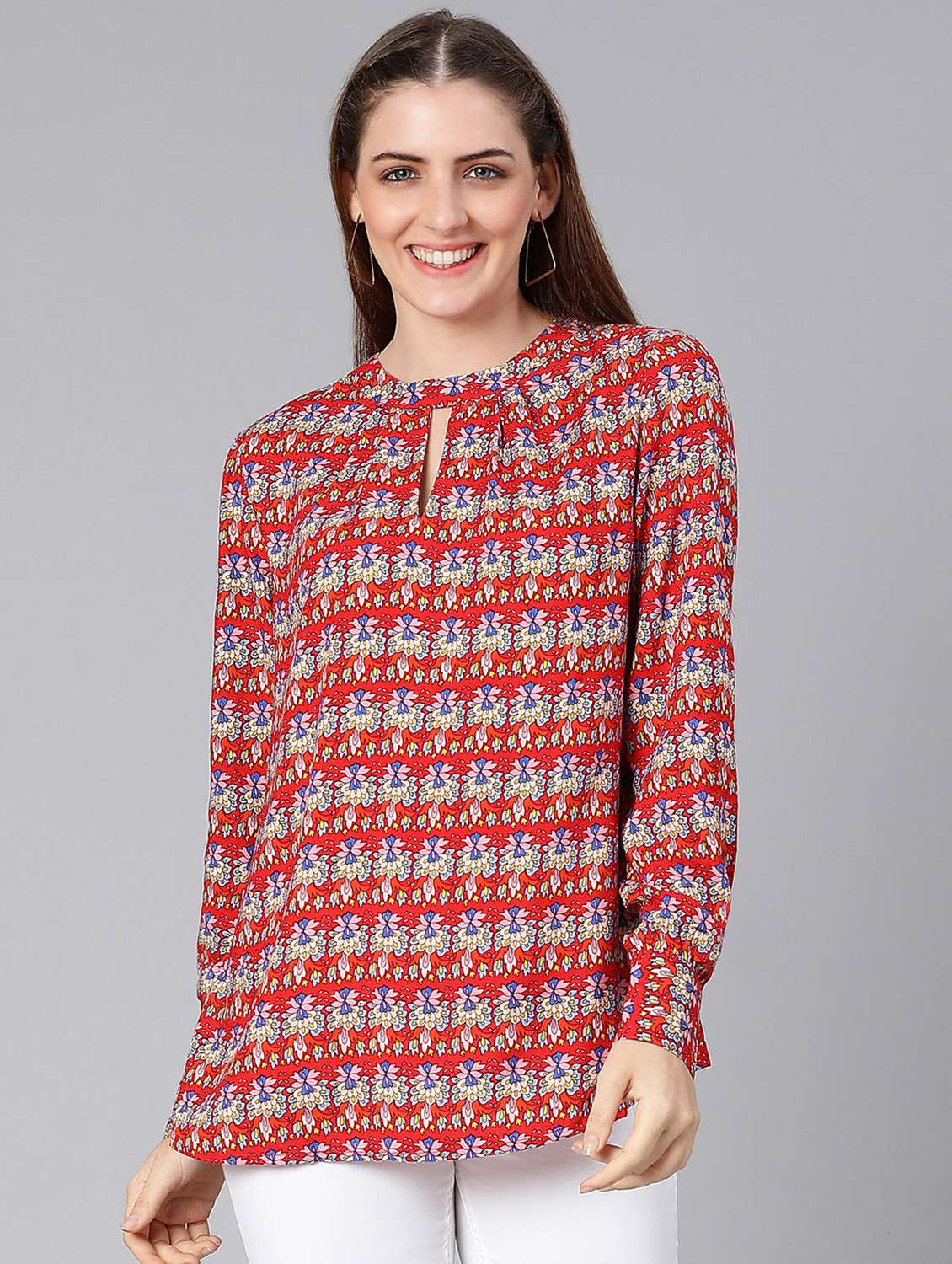 key hole neck printed  top