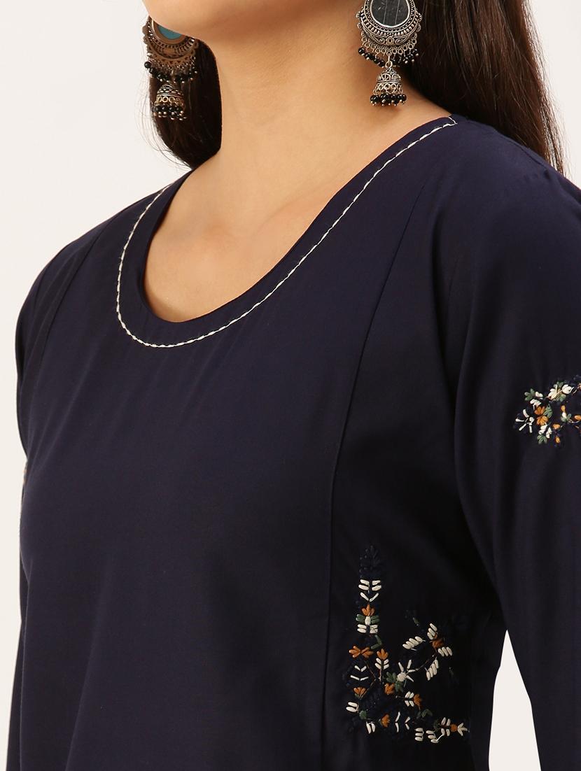 women's straight kurta - 18390204 - Standard Image - 3