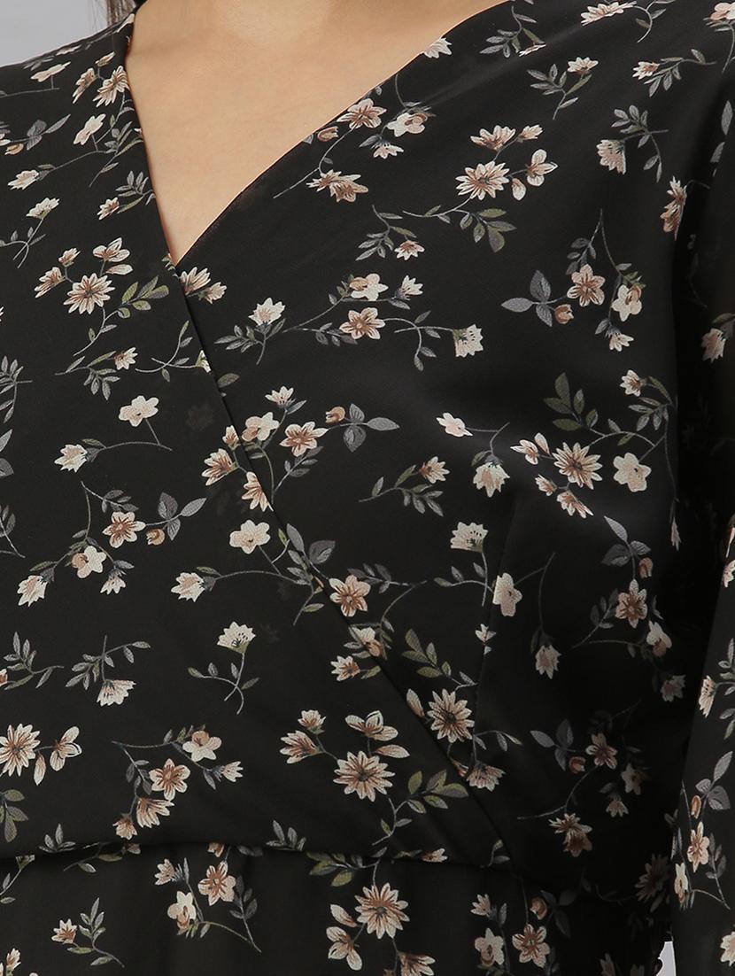 v-neck printed top and skirt set set - 18390824 - Standard Image - 3