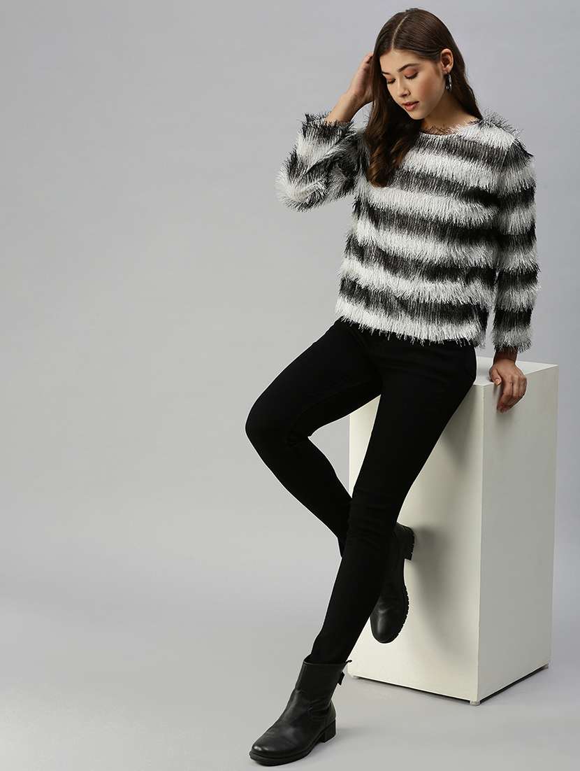 long sleeved striped regular top - 18393088 -  Standard Image - 3