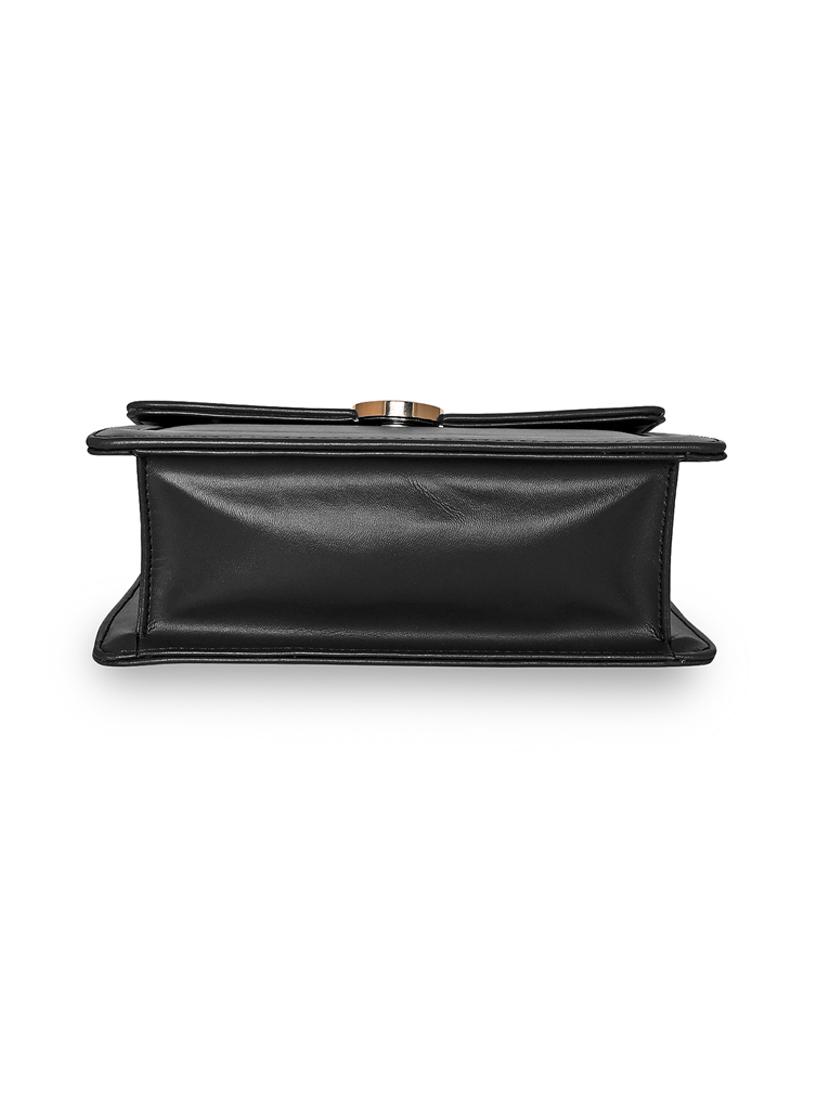 black leatherette (pu) handbag - 18394405 - Standard Image - 5