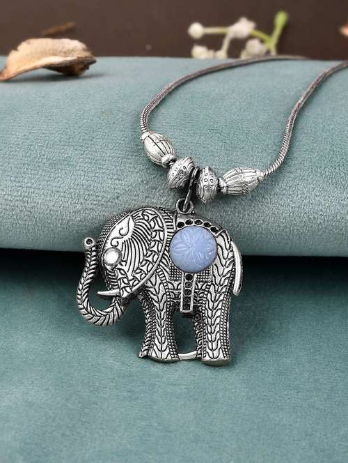 silver brass pendant - 18397096 -  Standard Image - 0