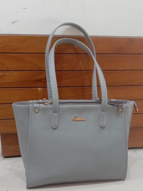 hand bag for women  - 18397943 -  Standard Image - 0