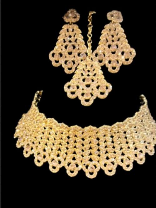 gold pleated choker necklaces with earring with maangtikka - 18398439 - Standard Image - 0
