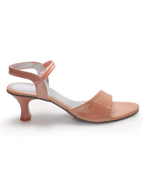 orange  back strap  wedge - 18398487 -  Standard Image - 0