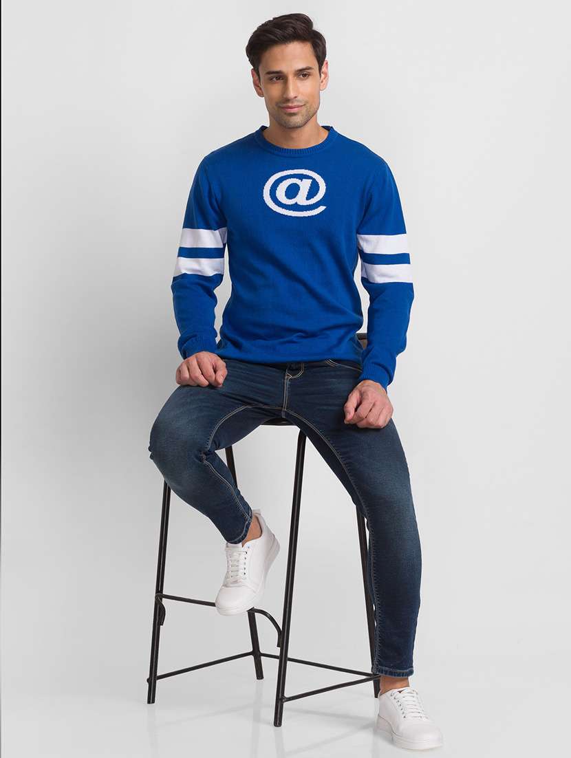 blue chest print t-shirt - 18399904 -  Standard Image - 3
