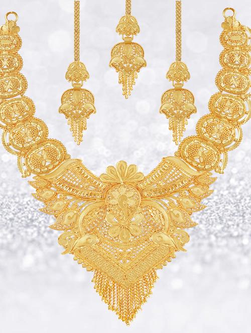 gold plated necklaces and earring - 18401500 -  Standard Image - 0