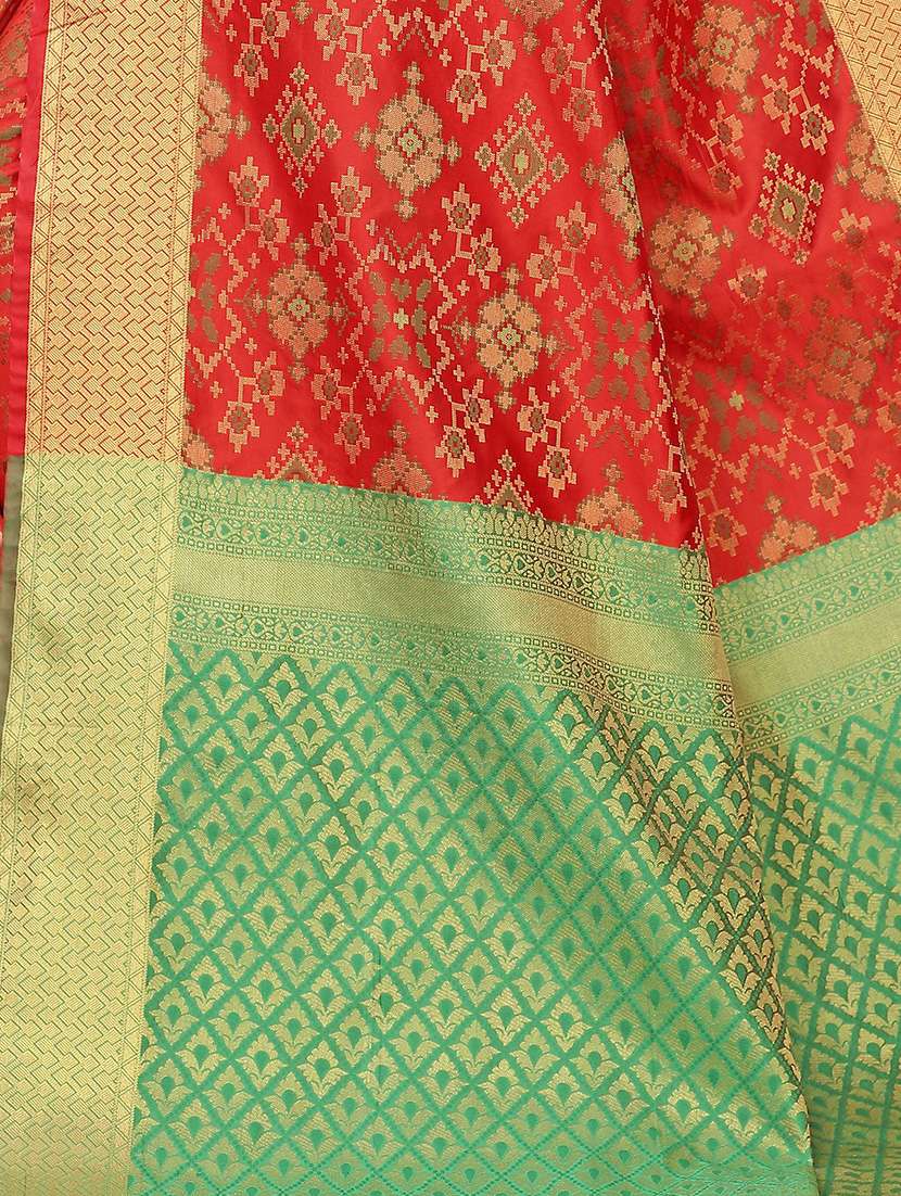 women's self design red colored saree with blouse - 18402774 -  Standard Image - 3