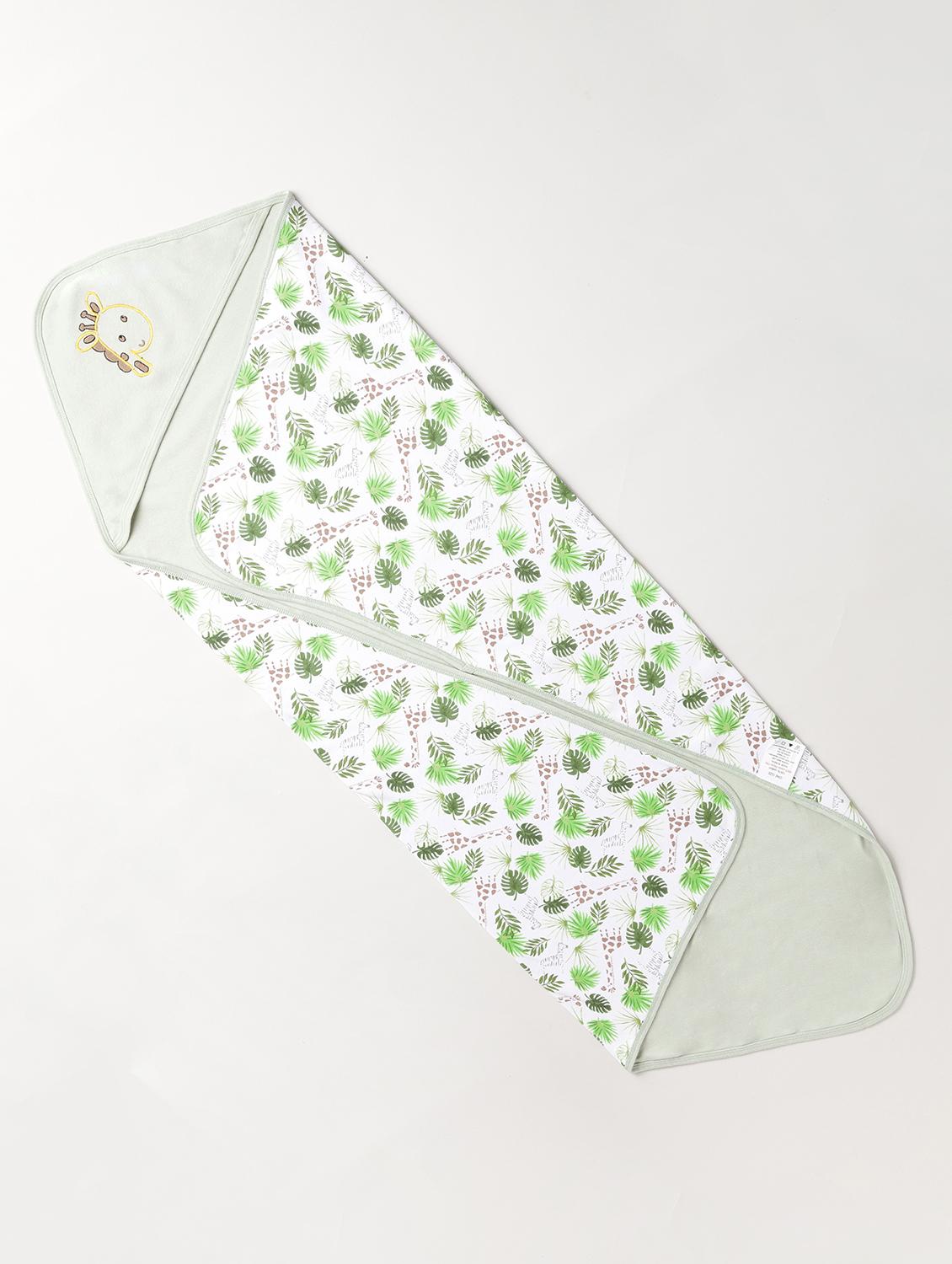 green animal printed blanket - 18403574 - Standard Image - 3