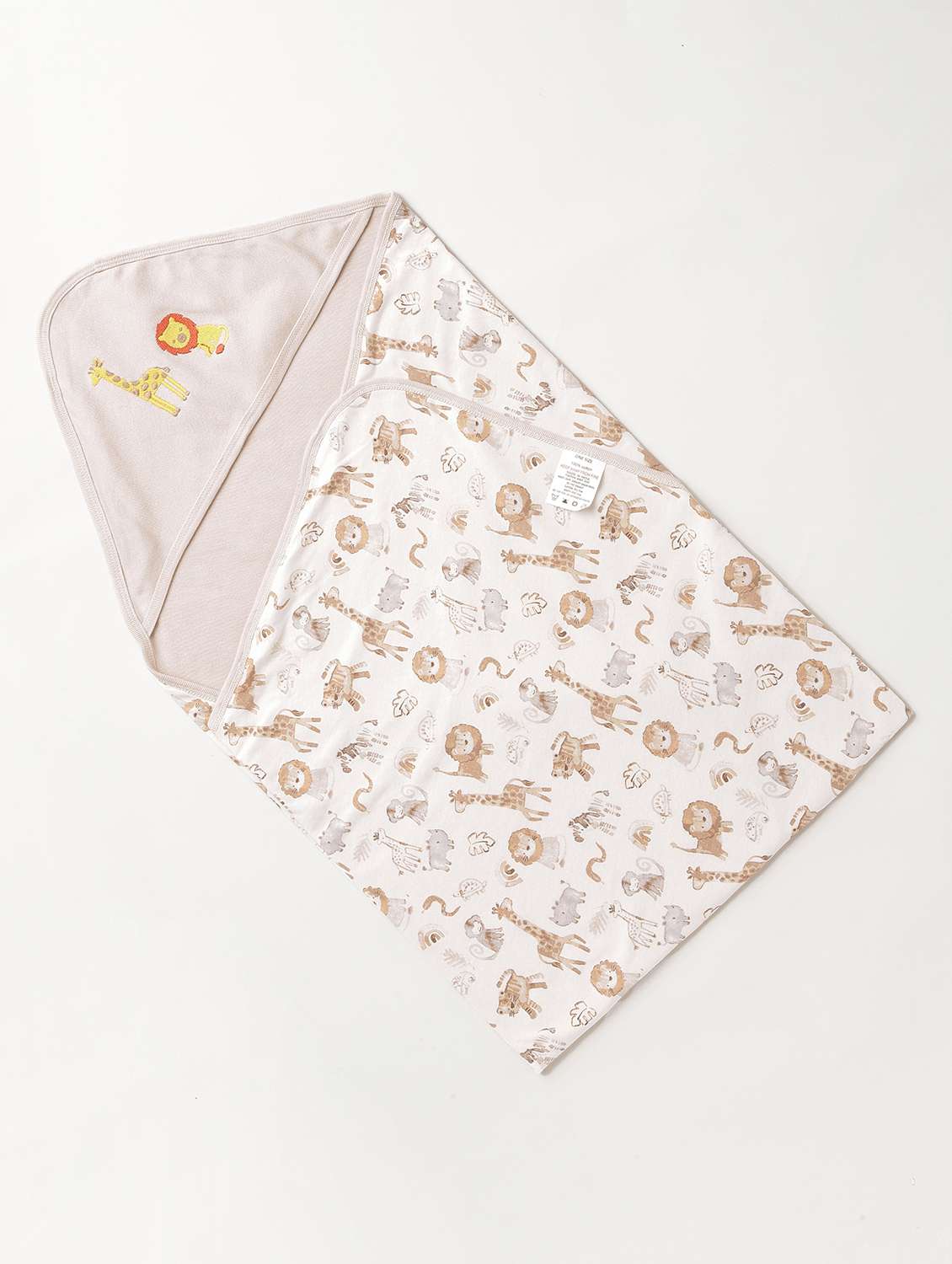 white animal printed blanket - 18403576 - Zoom Image - 0