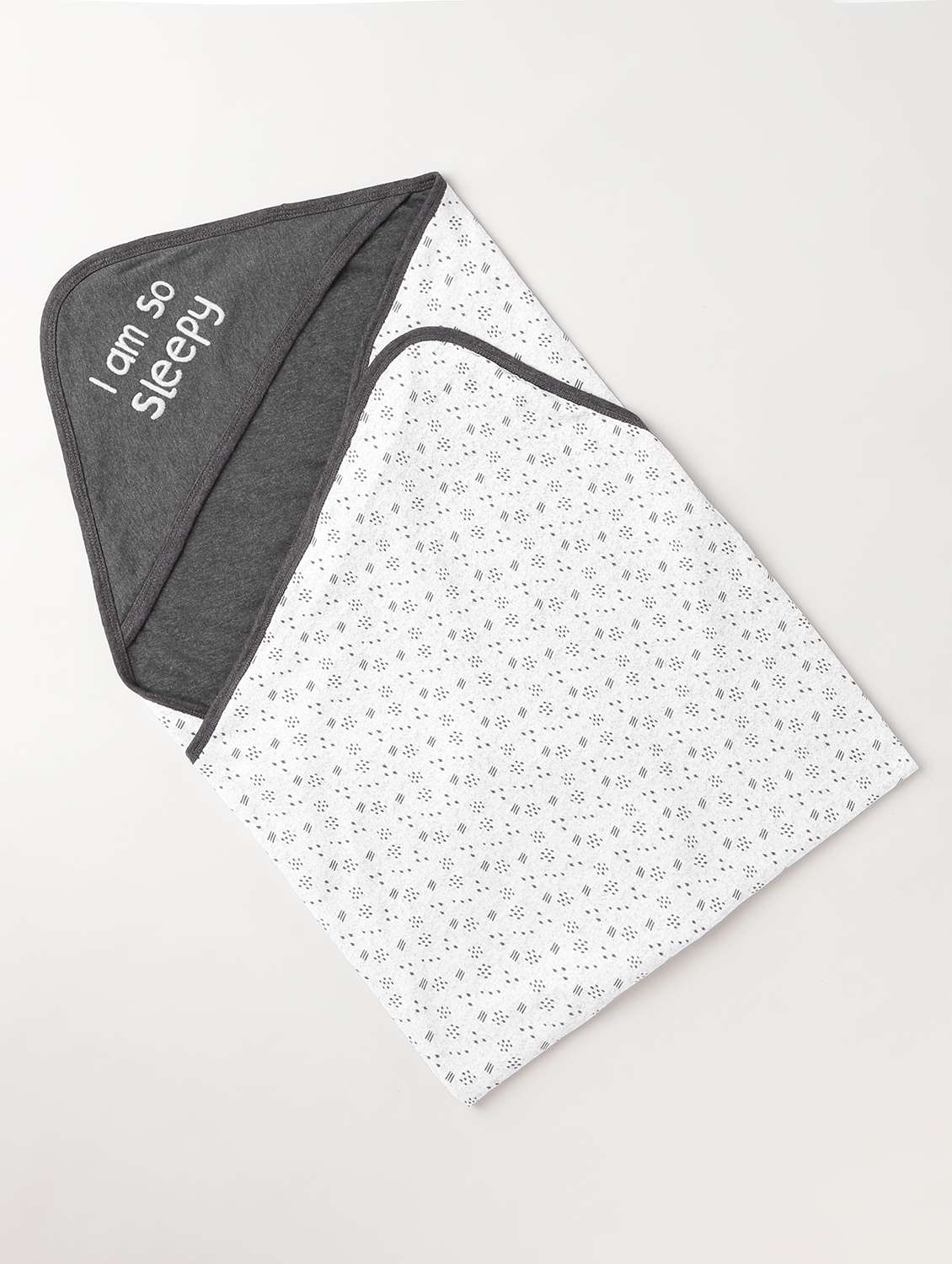 white printed blanket - 18403578 - Zoom Image - 0