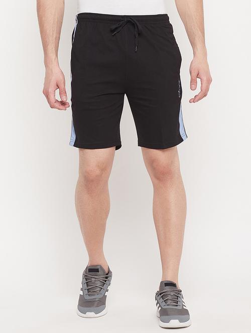 black solid short - 18404473 -  Standard Image - 0