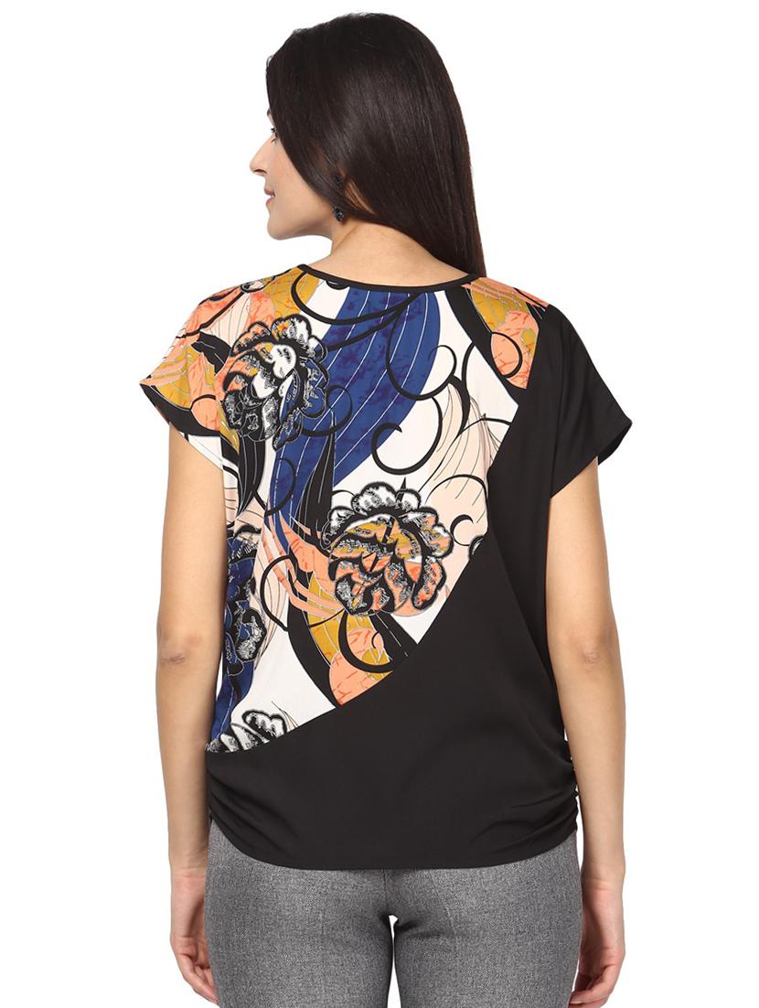 round neck printed regular top - 18408906 - Standard Image - 3