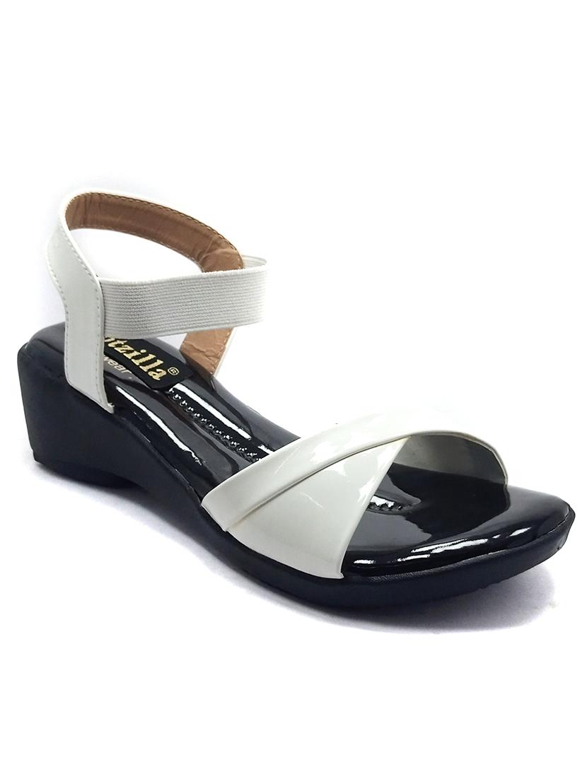 hotzilla women stylish casual sandals - 18412155 -  Zoom Image - 0