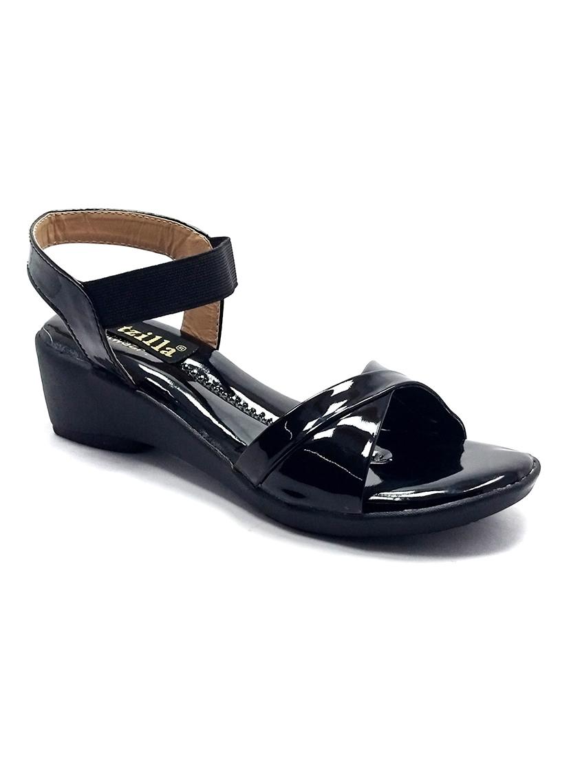 hotzilla women stylish casual sandals - 18412158 -  Zoom Image - 0