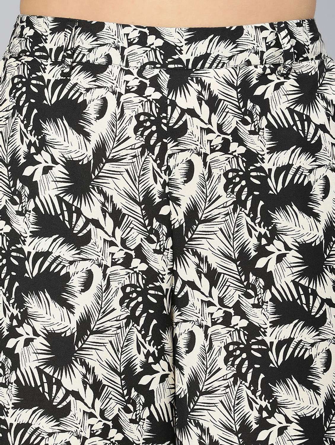 printed flat front trouser - 18412908 - Standard Image - 5
