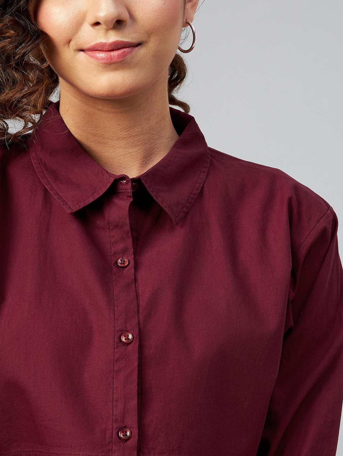long sleeved solid crop shirt - 18413747 - Standard Image - 5