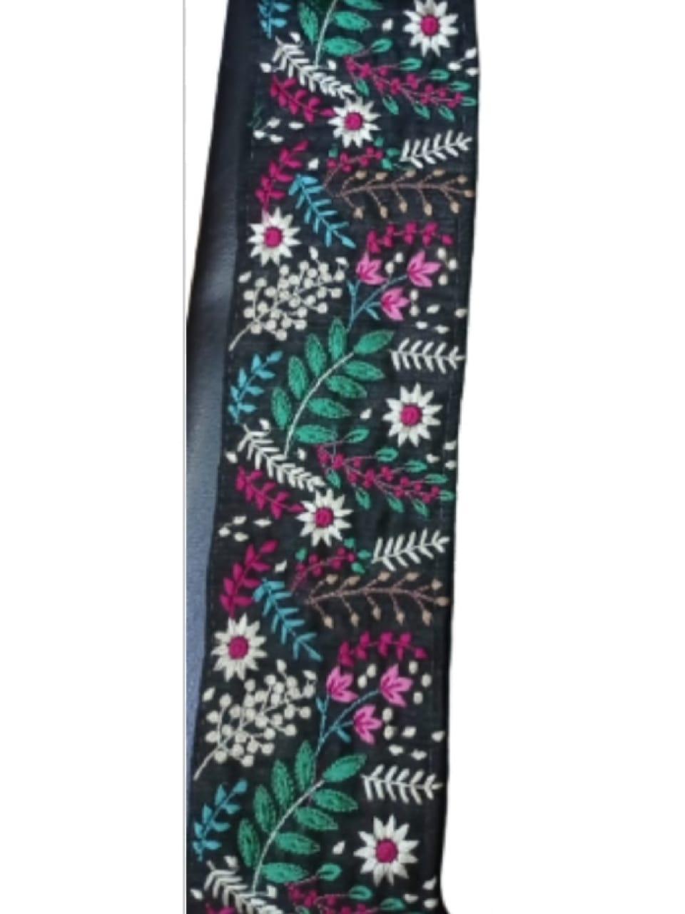 embroidered lace 10 mtr - 18416054 - Zoom Image - 0