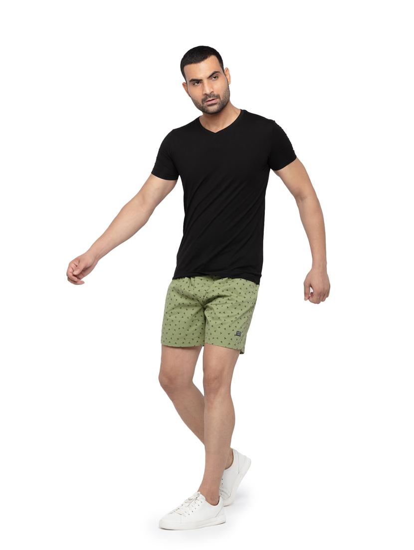 green printed short - 18418542 - Standard Image - 3