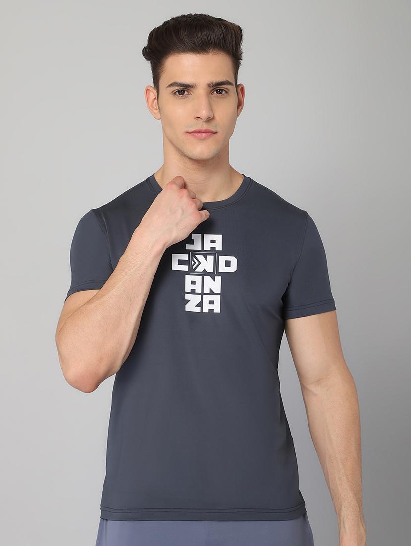 grey chest-printed t-shirt