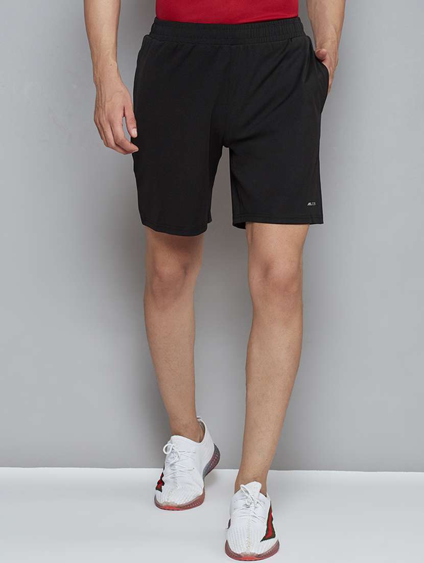 black solid short