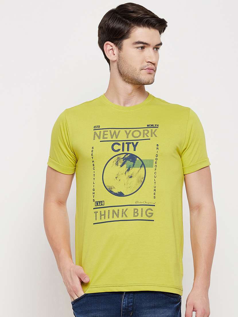 yellow chest-print t-shirt - 18422168 -  Zoom Image - 0
