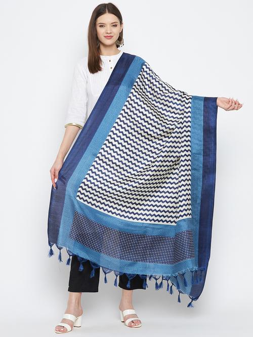 white chevron print dupatta with fringes - 18423797 - Standard Image - 0