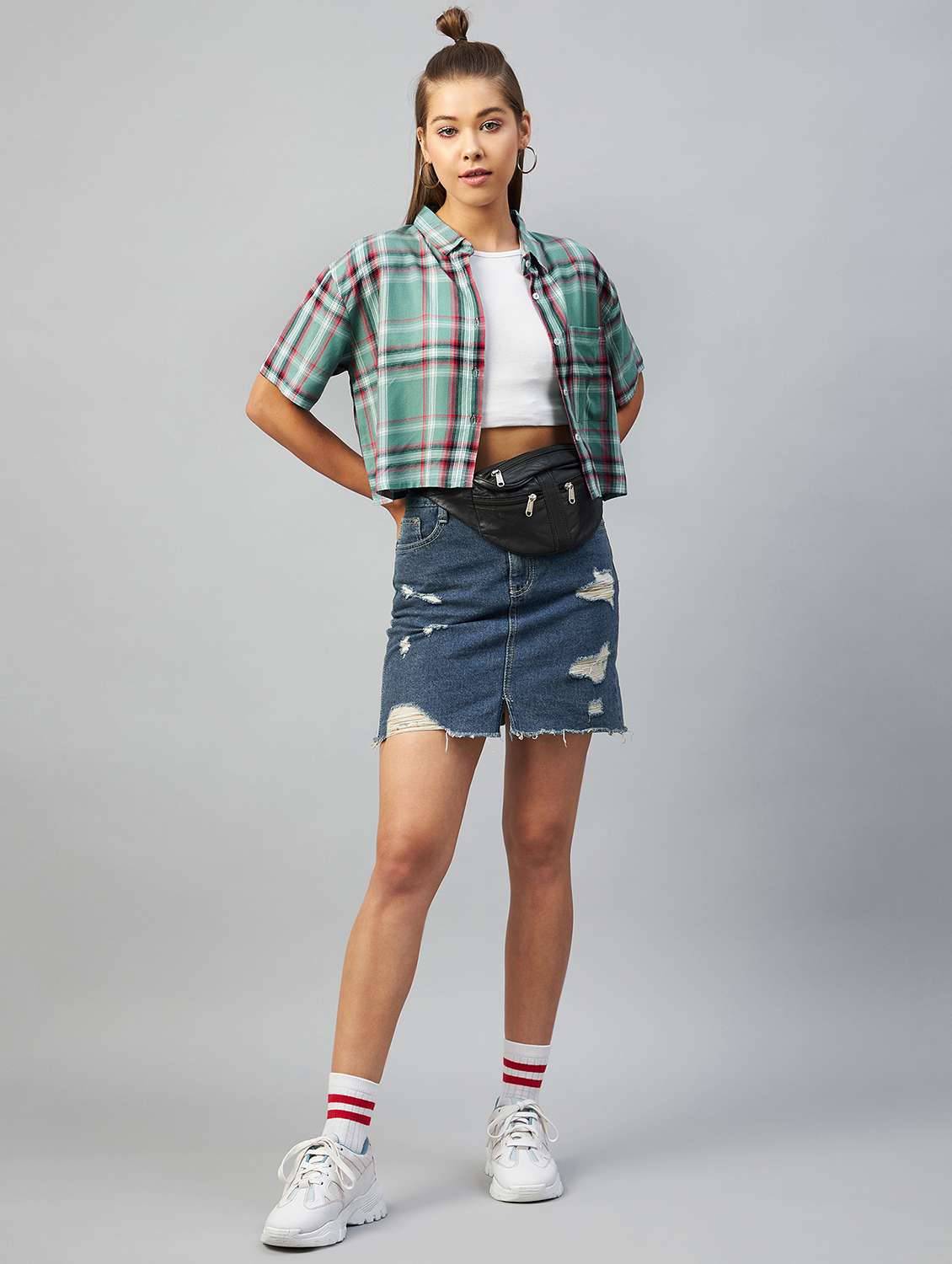 straight hem checkered crop shirt - 18426977 - Standard Image - 3