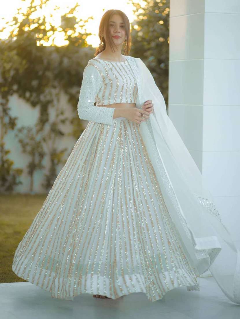 embellished flared lehenga