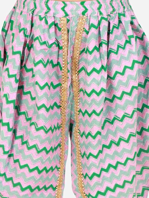 pink floral patiyala suit set - 18438489 - Standard Image - 3